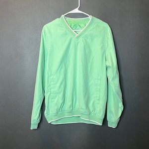 Tres bien green v neck pullover 💚